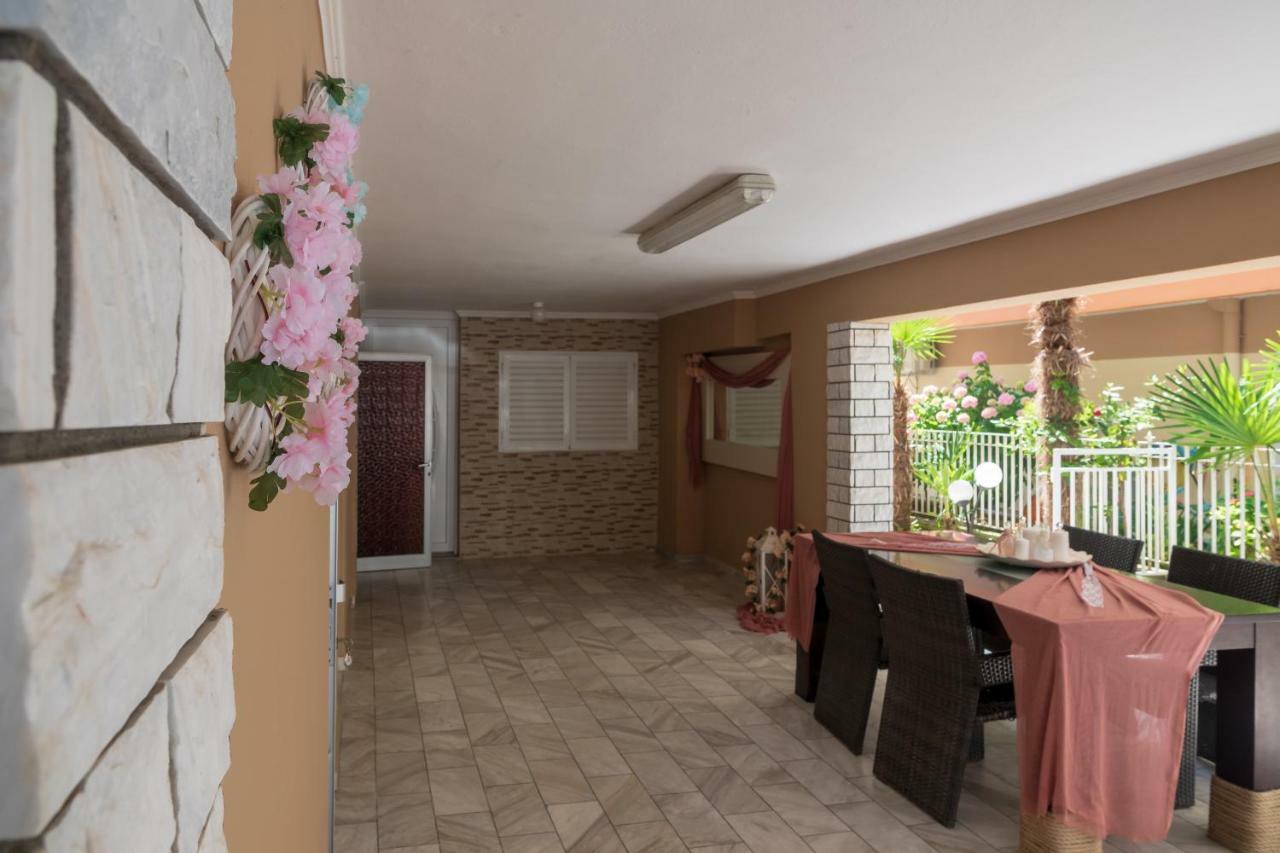 Villa Irini Olympiaki Akti Bagian luar foto